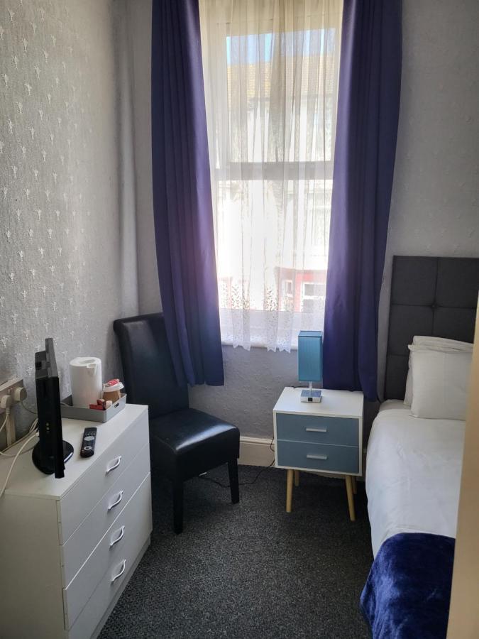 Talbot House Hotel Блекпул Екстериор снимка